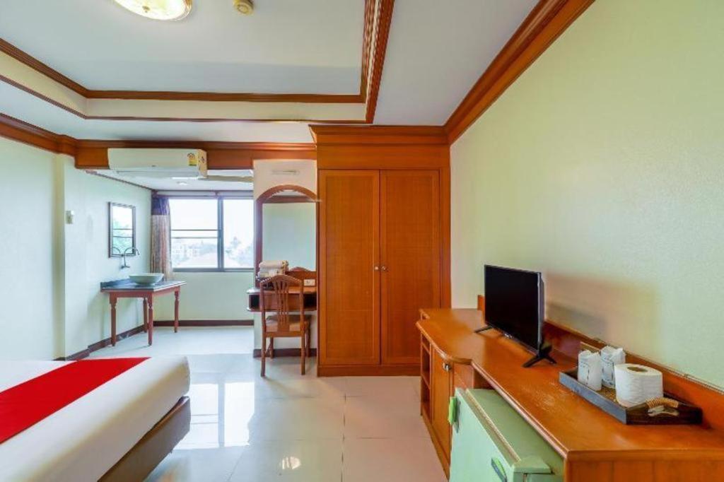 Oyo 807 Suan Dok Kaew Khách sạn
