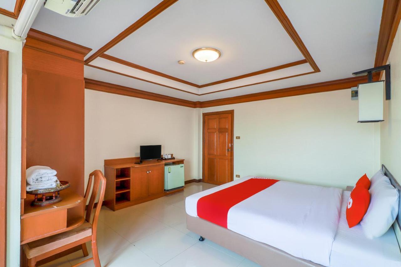 Khách sạn Oyo 807 Suan Dok Kaew 2*